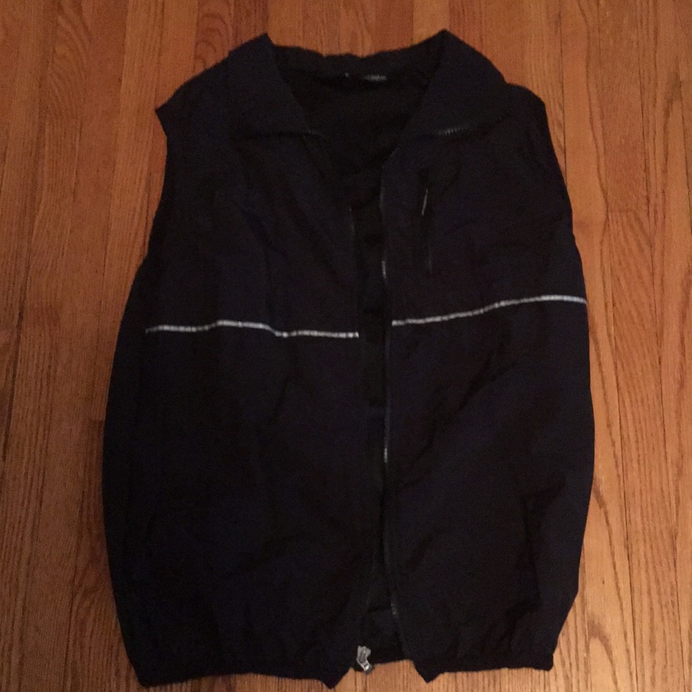 Woman’s vest - Picture 3 of 3